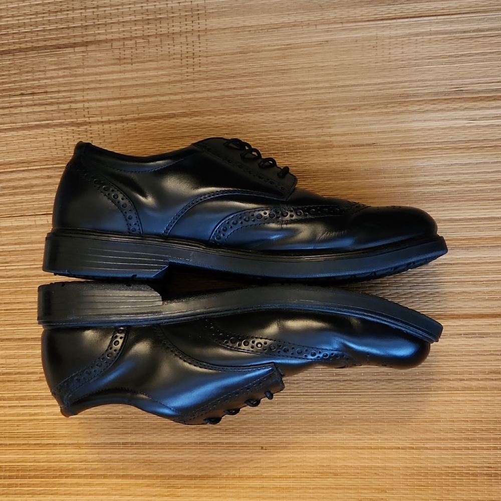 Shoes - Picture 2 of 3